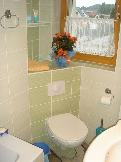Wand WC nach der Badsanierung